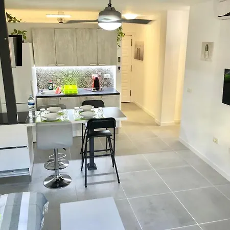 Cristianos Center Modern Appartamento